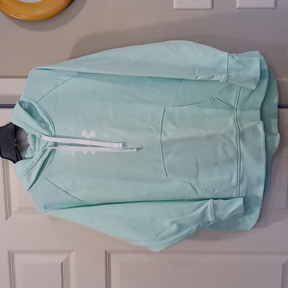 Under Armour sweatshirt